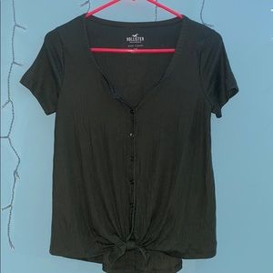 Dark green buttoned down shirt form Hollister